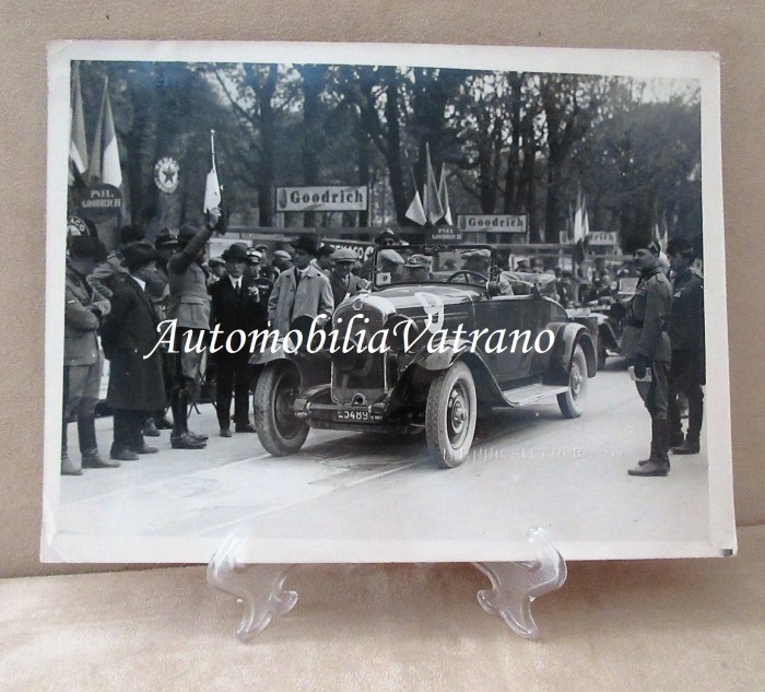 Autore Fotografia Studio A Annibaletto Brescia - Mille Miglia 1930 Citroen C4 N° 9 Giulio Binda – Attilio Belgir.